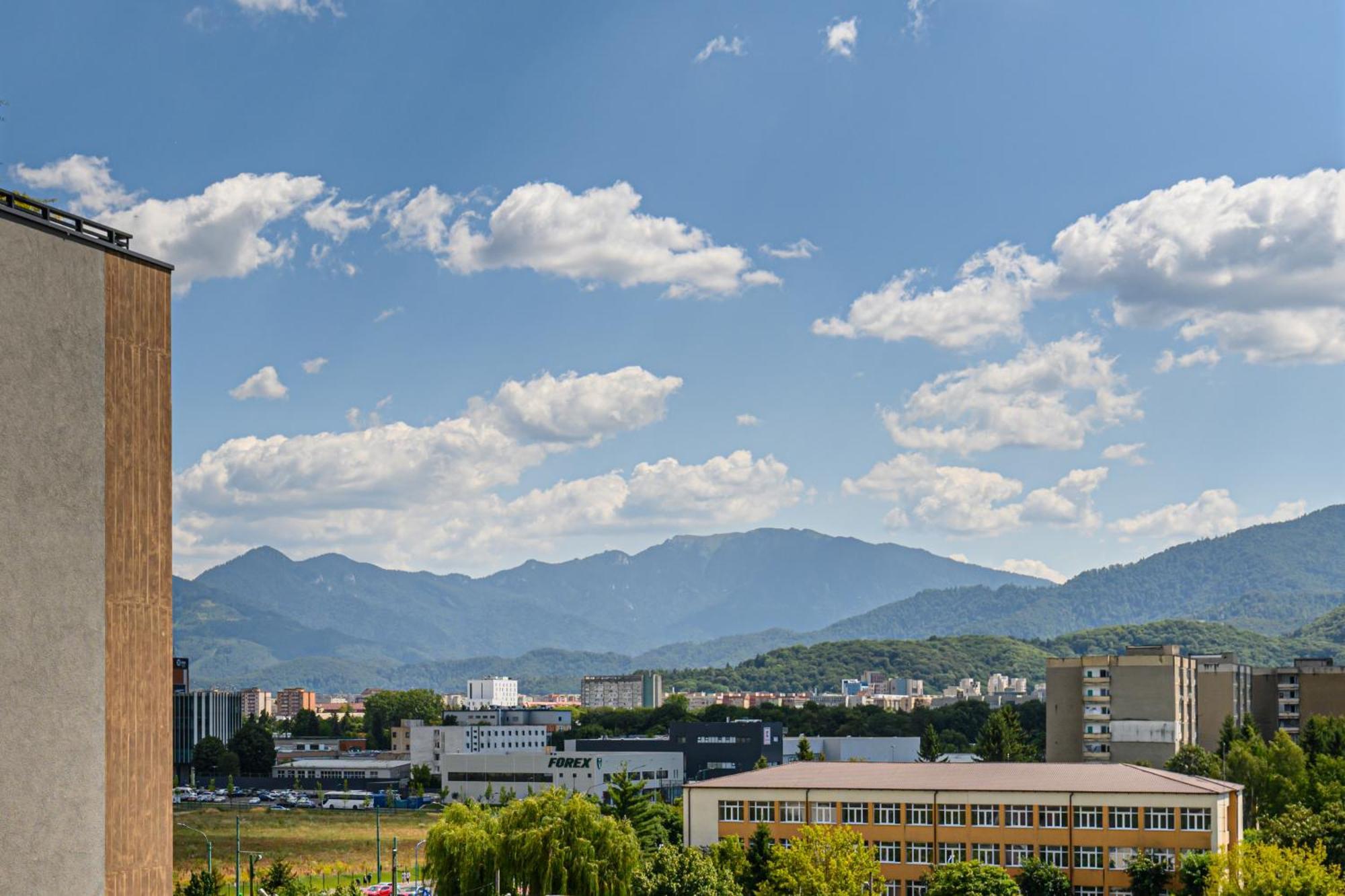 Luxury Landing Apartments Complex Qualis Braşov Eksteriør bilde