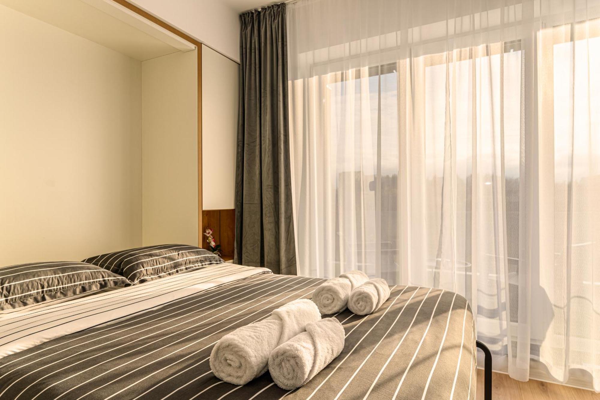 Luxury Landing Apartments Complex Qualis Braşov Eksteriør bilde